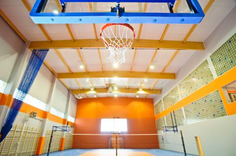 Nowa Hala Sportowa w Complex of Silesian International Schools, Polska