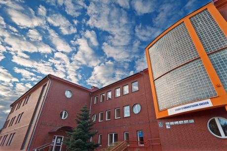 Budynek szkolny w Complex of Silesian International Schools, Polska